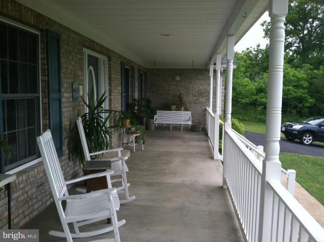 860 Laurel Grove Road Winchester, VA 22602 - Photo 6 of 24 Porch