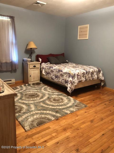 99 Goodrich Road Dallas, PA 18612 - Photo 6 of 10 Gallery Image 6
