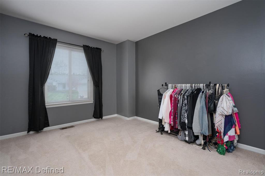 81 Foxboro Drive Rochester Hills, MI 48309 - Photo 21 of 34