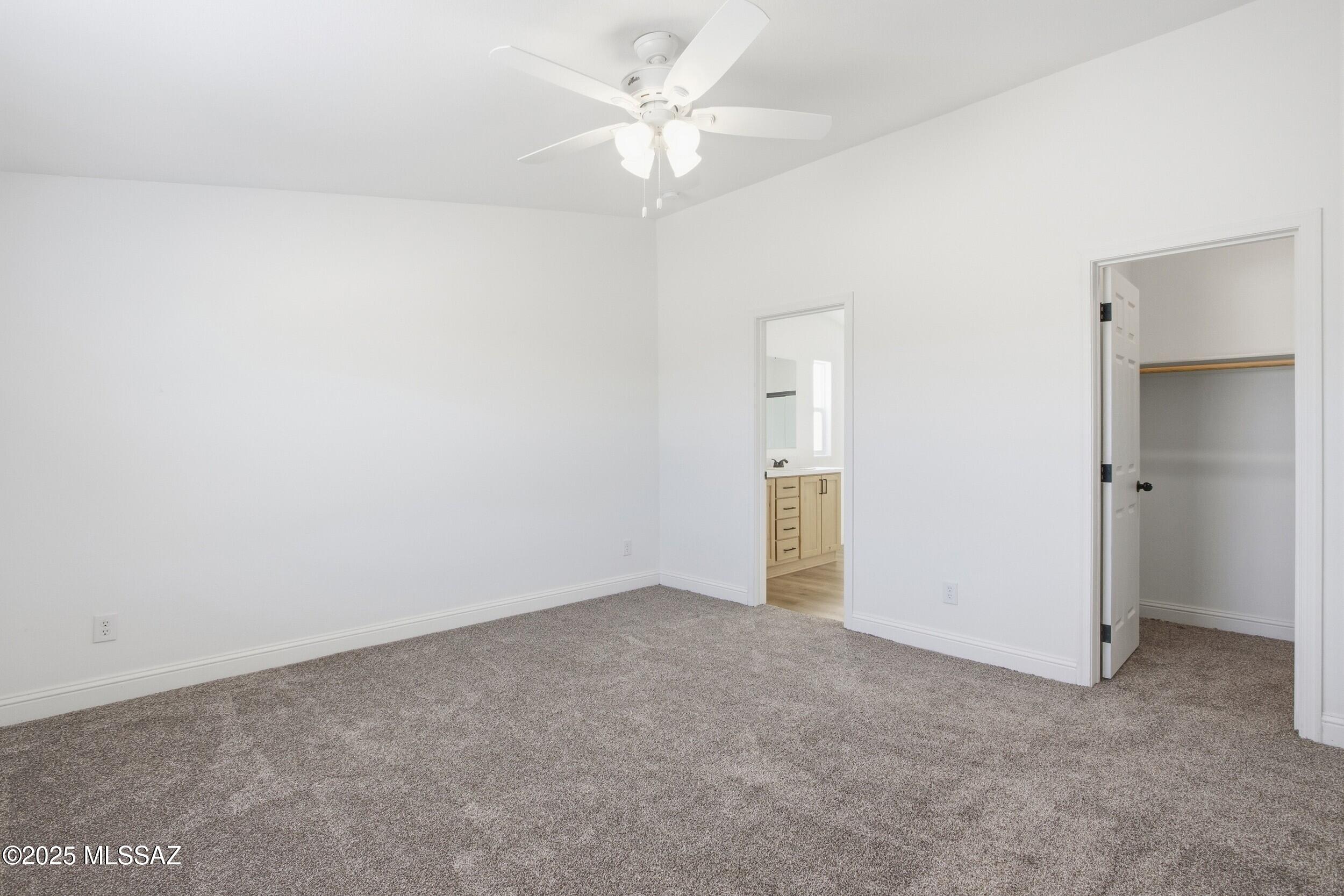 13301 North Derringer Road Marana, AZ 85653 - Photo 8 of 30 12