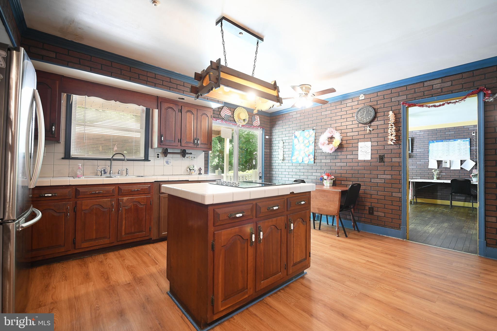 929 Back River Neck Road Baltimore, MD 21221 - Photo 37 of 74