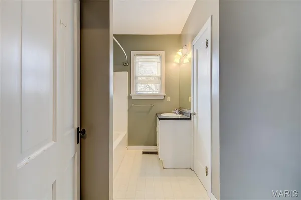 $209,500 | 103 South 6th Street, Marthasville, MO 63357