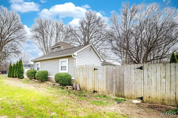 $209,500 | 103 South 6th Street, Marthasville, MO 63357