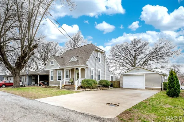$209,500 | 103 South 6th Street, Marthasville, MO 63357