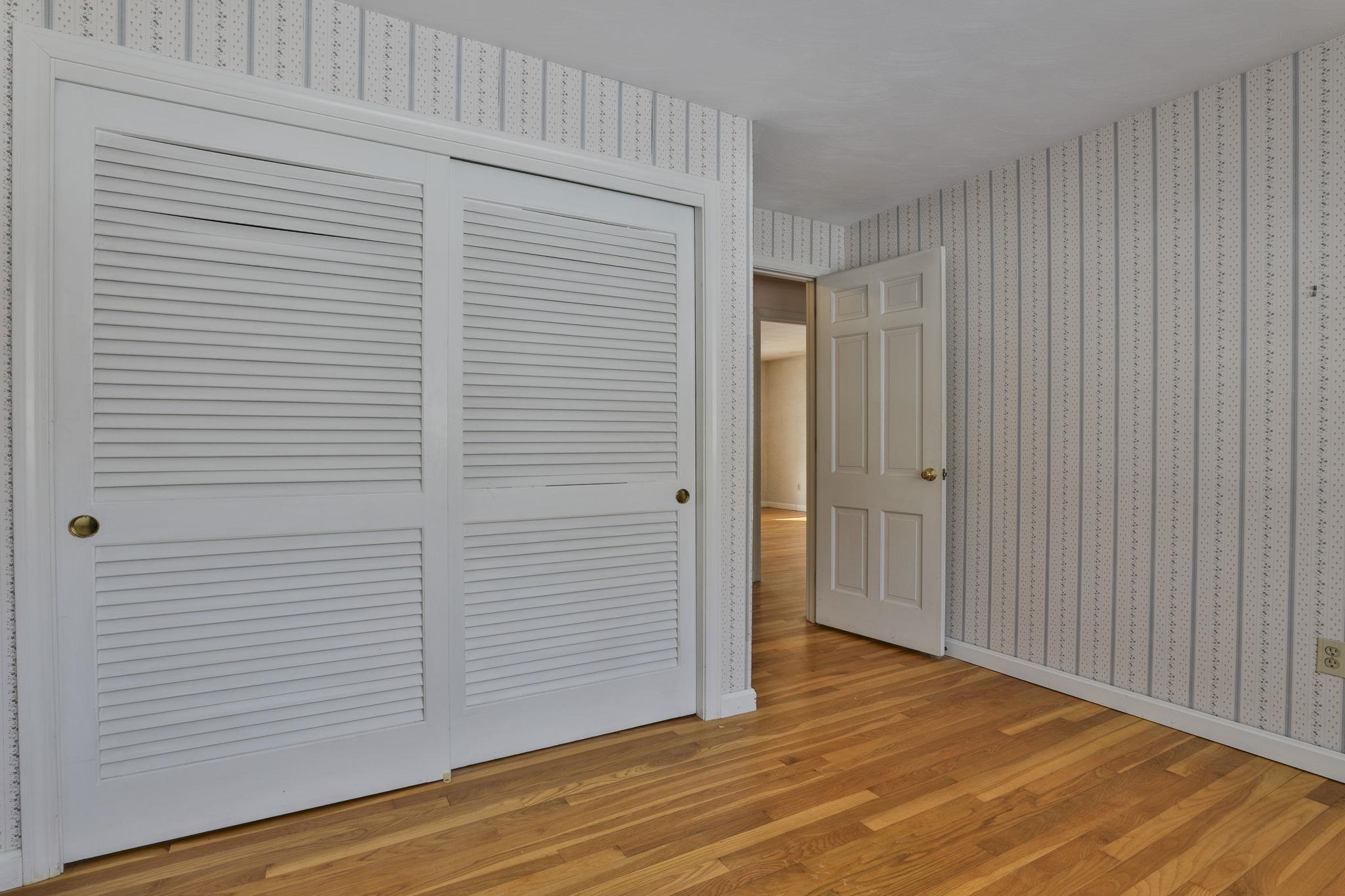 8 Prince Drive Hudson, NH 03051 - Photo 16 of 31