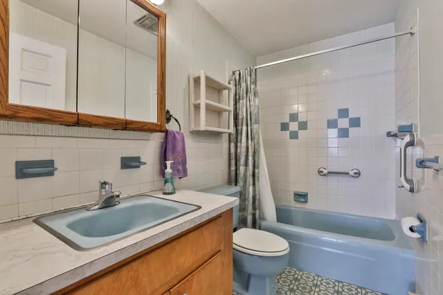 $519,000 | 8 Prince Drive, Hudson, NH 03051