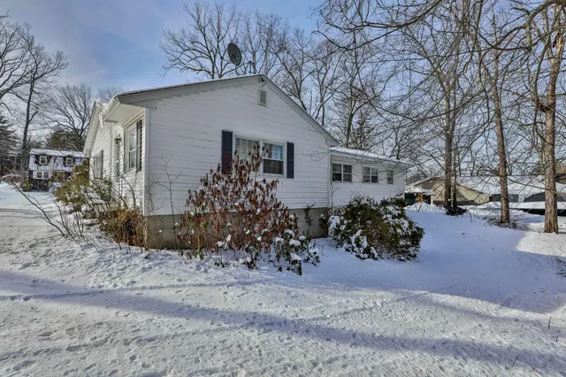 $519,000 | 8 Prince Drive, Hudson, NH 03051