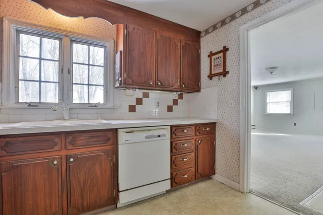 $519,000 | 8 Prince Drive, Hudson, NH 03051