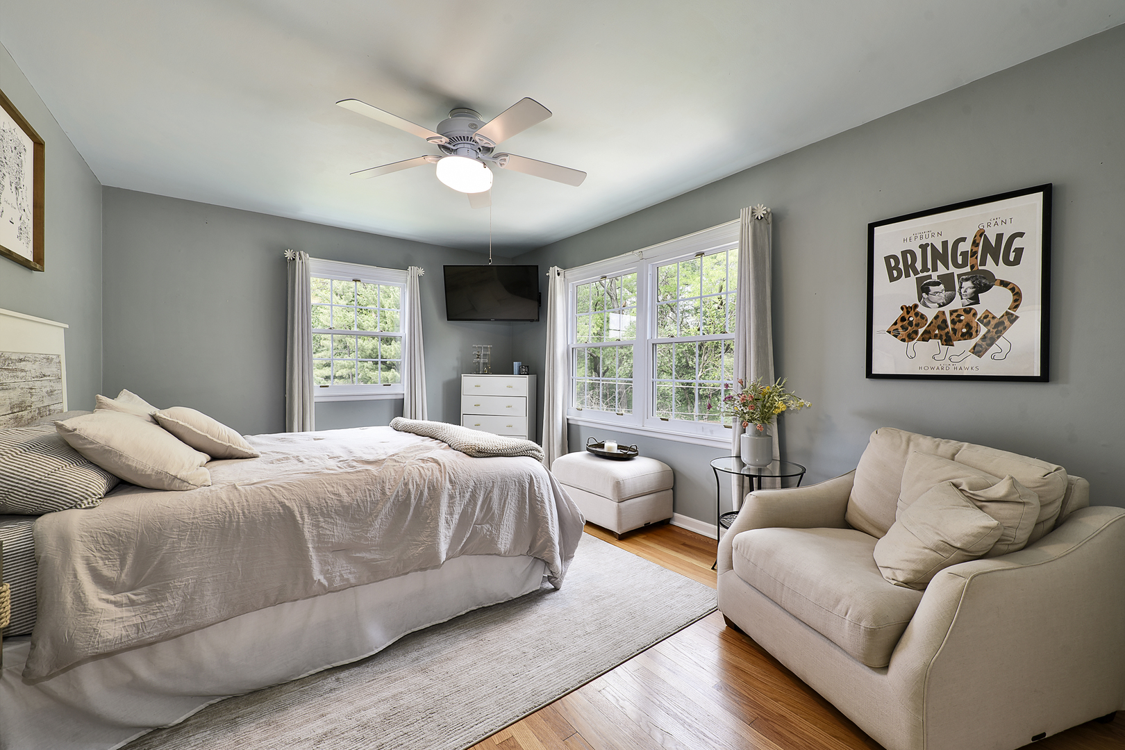 1550 Banbury Road Inverness, IL 60067 - Photo 13 of 32 a bedroom with bed and window