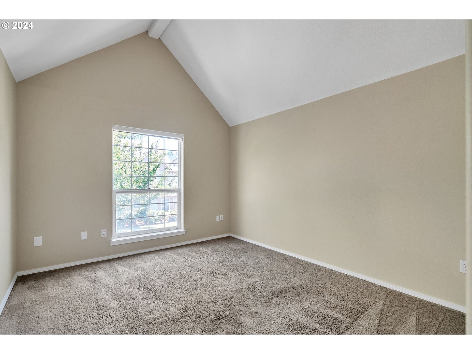 22066 Southwest Grahams Ferry Road, Unit B Tualatin, OR 97062 - Photo 18 of 29 Gallery Image 18