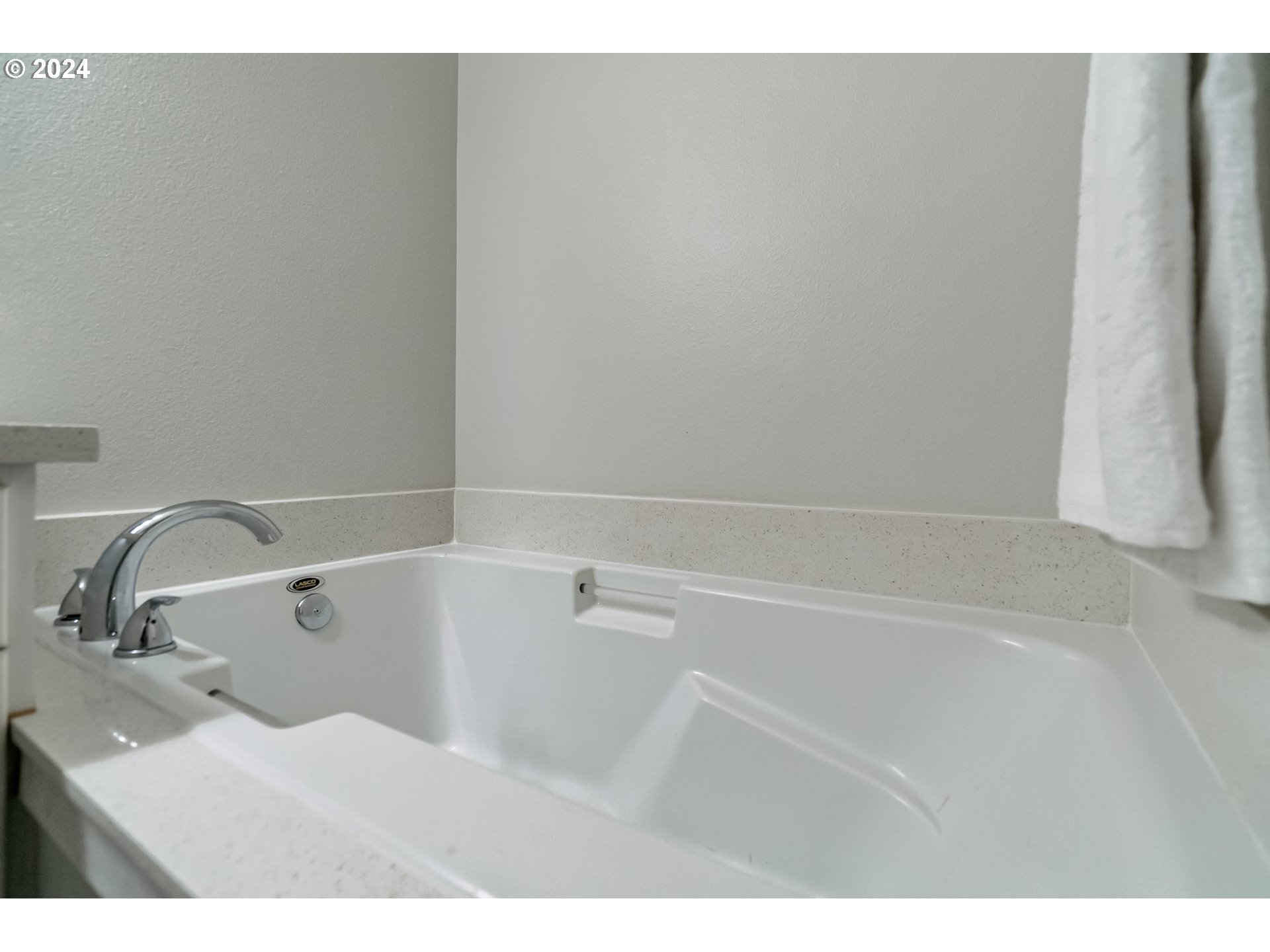 22066 Southwest Grahams Ferry Road, Unit B Tualatin, OR 97062 - Photo 20 of 29 Gallery Image 20