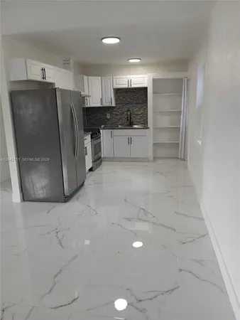 $2,700 | 560 Northwest 188th Street, Unit 1, Miami Gardens, FL 33169