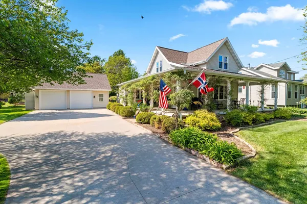 $549,900 | N7629 Pigeon Road, Sherwood, WI 54169