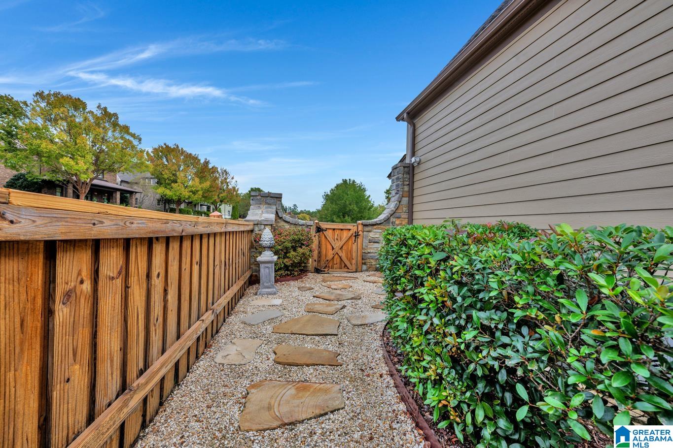 2026 Greenview Trail Birmingham, AL 35226 - Photo 30 of 40