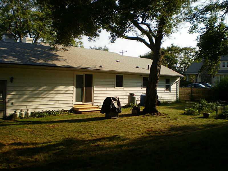 73 Pleasant View Road Warwick, RI 02888 - Photo 16 of 19 Exterior Back.