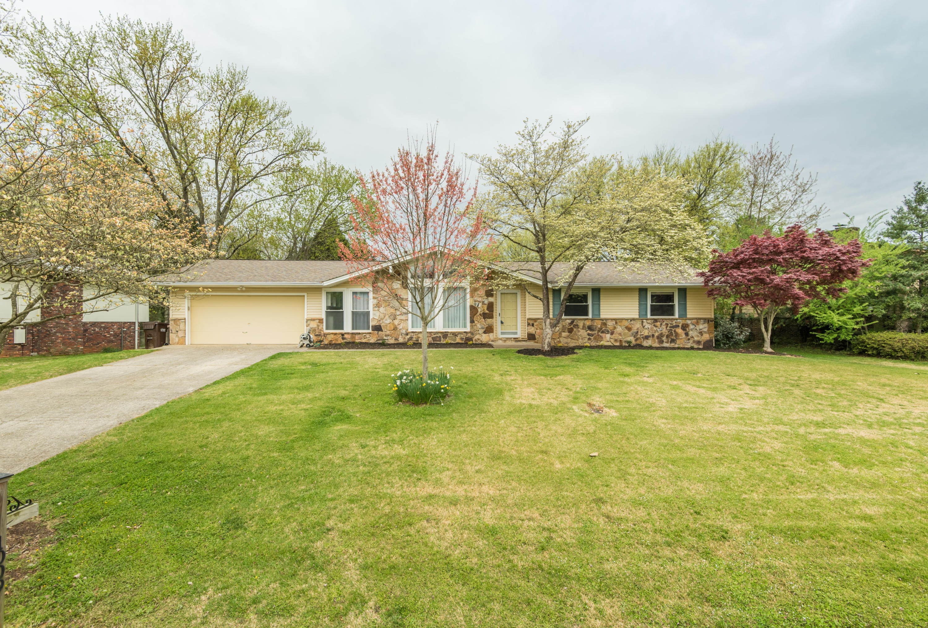 1009RoderickRd-46 (1)
