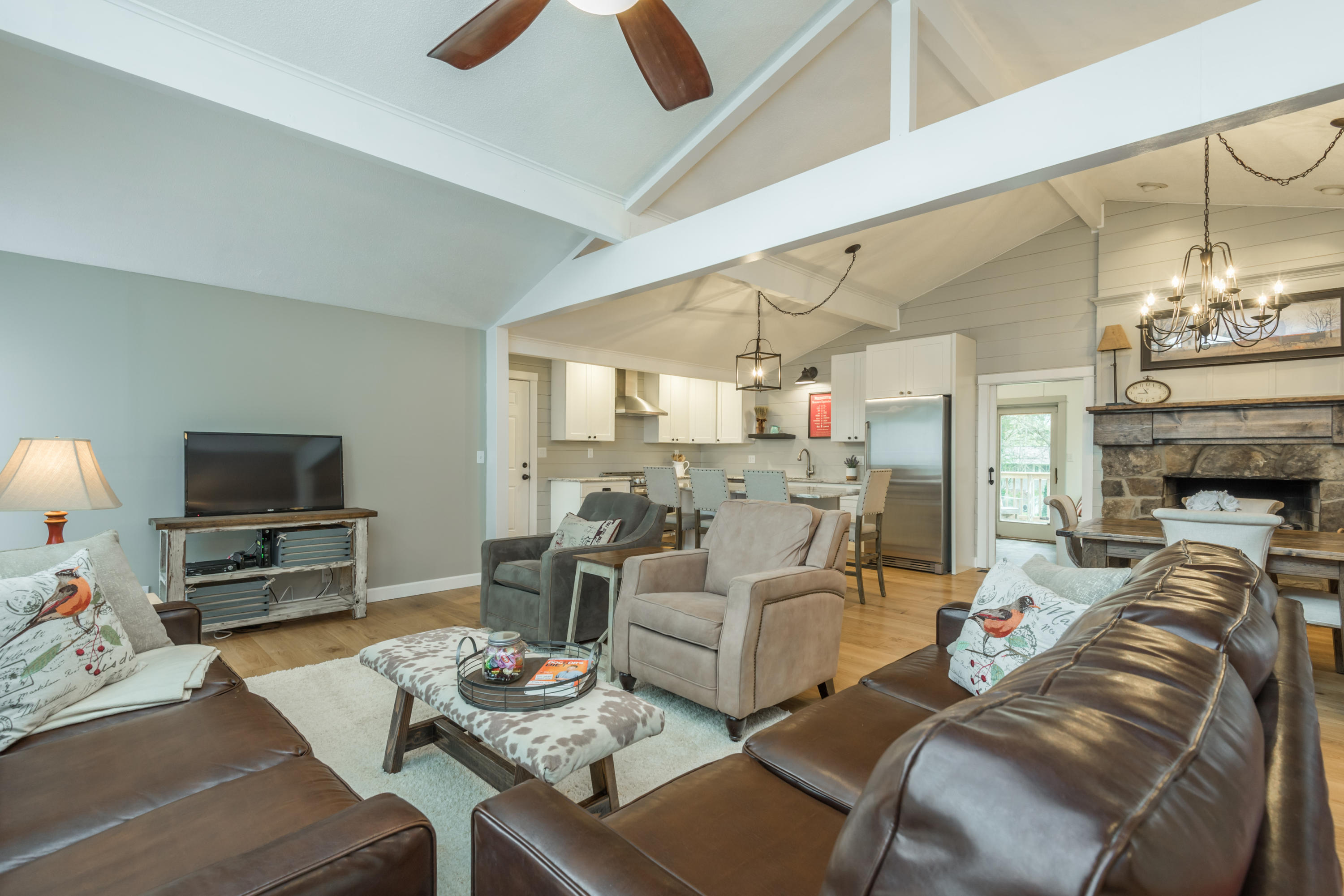 1009RoderickRd-15 (1)