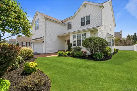 $1,499,000 | 225 Barton Avenue, Melville, NY 11747