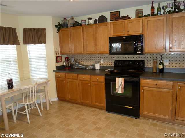 13407 Ridgemoor Lane Midlothian, VA 23114 - Photo 6 of 10 Gallery Image 6