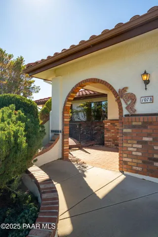 an empty room with window