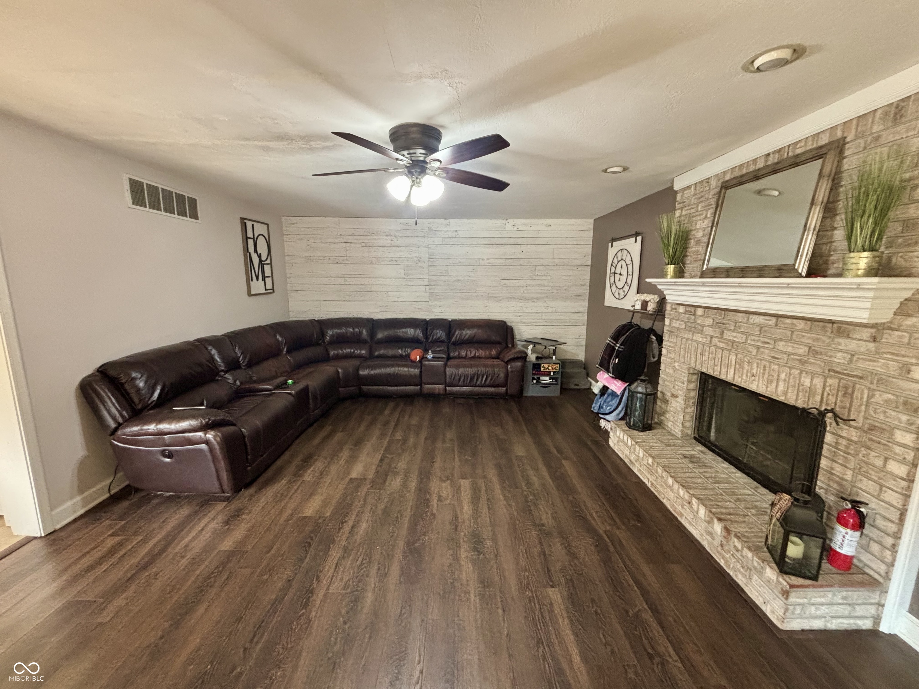 341 Allison Court Greenwood, IN 46142 - Photo 20 of 56