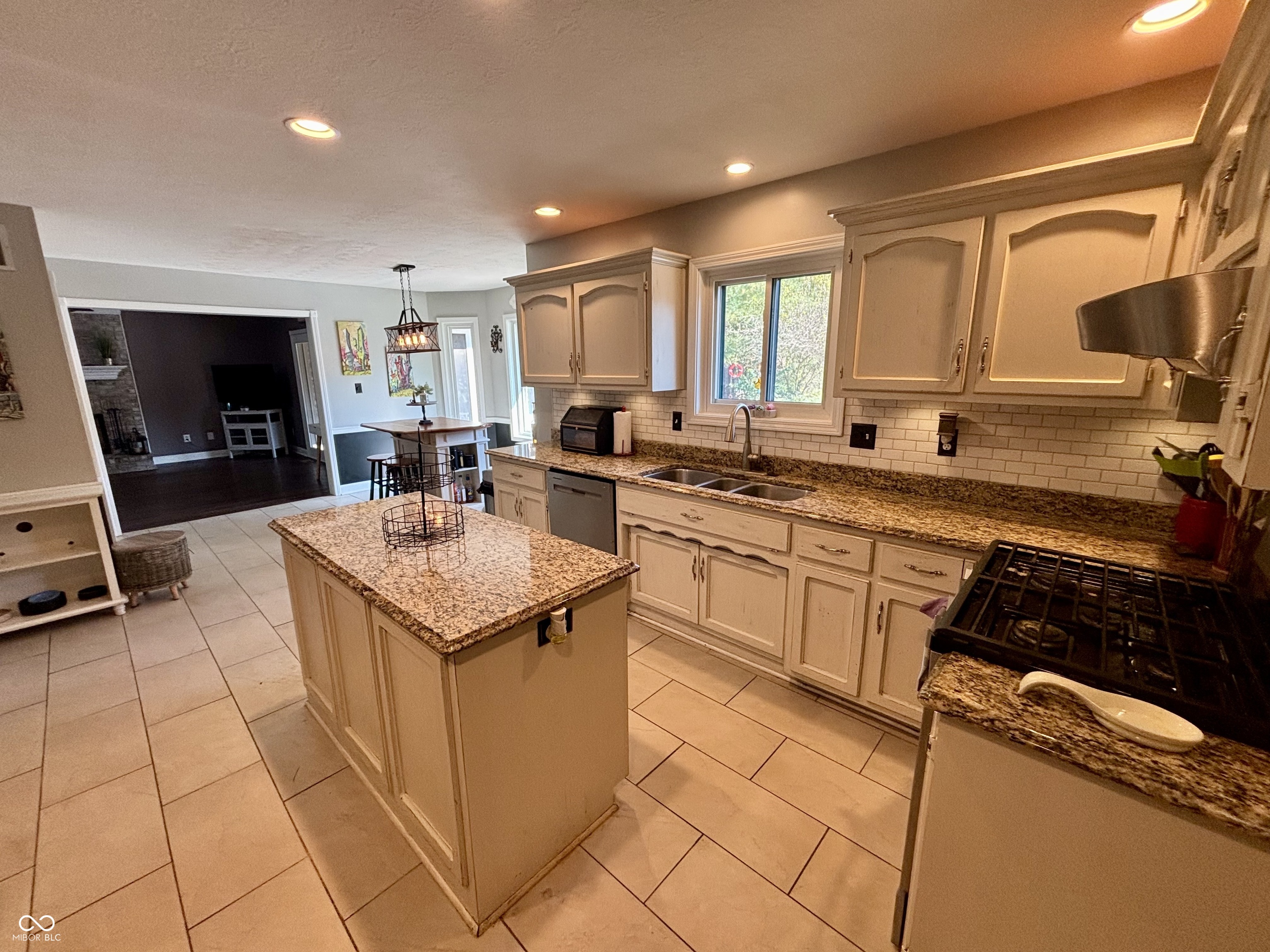 341 Allison Court Greenwood, IN 46142 - Photo 23 of 56