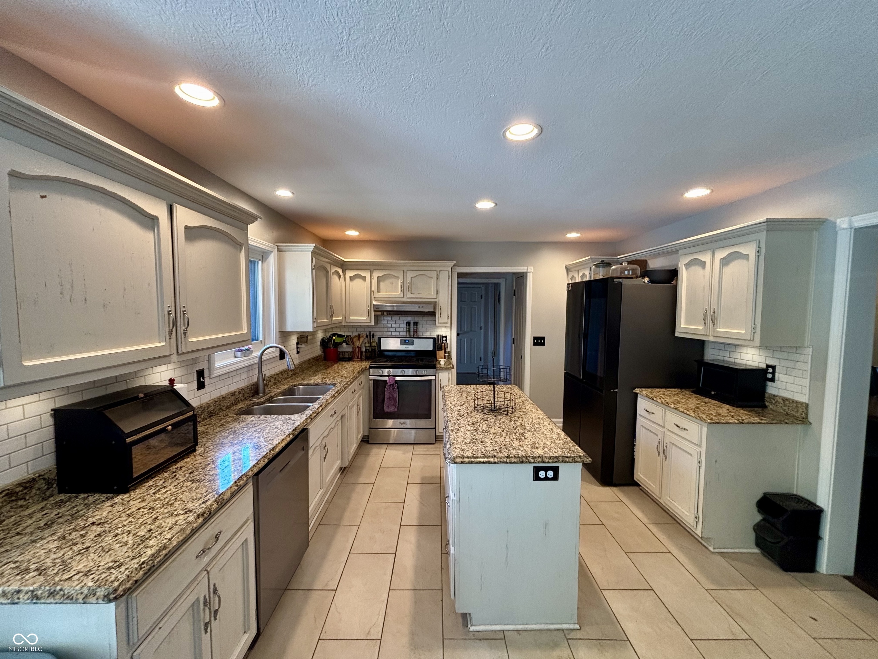 341 Allison Court Greenwood, IN 46142 - Photo 26 of 56