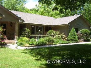 331 Thunder Road Brevard, NC 28712 - Photo 2 of 24 Gallery Image 2