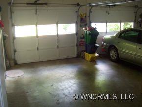 331 Thunder Road Brevard, NC 28712 - Photo 18 of 24 Gallery Image 18