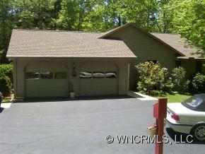 331 Thunder Road Brevard, NC 28712 - Photo 4 of 24 Gallery Image 4