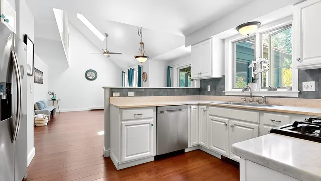 $580,000 | 1 Teal Point Drive, Unit 1, Scarborough, ME 04074