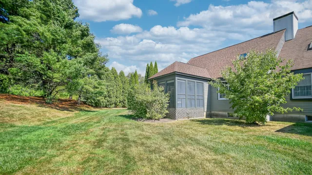 $580,000 | 1 Teal Point Drive, Unit 1, Scarborough, ME 04074