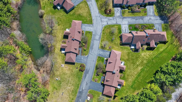 $580,000 | 1 Teal Point Drive, Unit 1, Scarborough, ME 04074