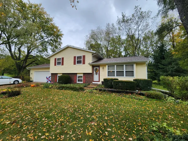 $299,900 | 936 James Street, Plainwell, MI 49080