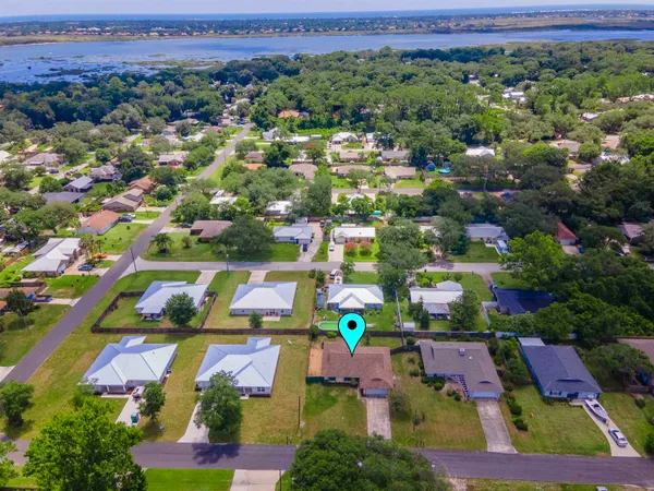 an aerial view of multiple house