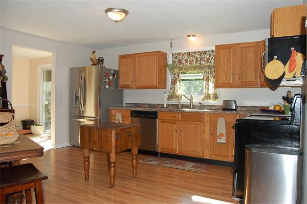 135 Shea Road West Brookfield, MA 01585 - Photo 3 of 20 Gallery Image 3