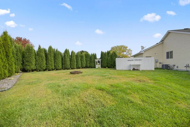 $344,900 | 945 Acacia Circle, Annandale, MN 55302