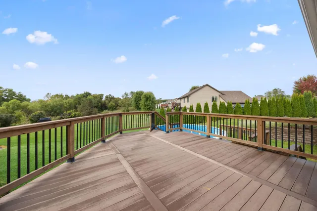 $344,900 | 945 Acacia Circle, Annandale, MN 55302