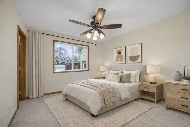 $344,900 | 945 Acacia Circle, Annandale, MN 55302