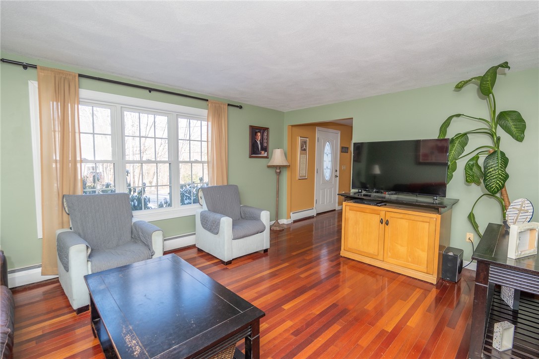 4 Country View Drive Coventry, RI 02816 - Photo 5 of 36