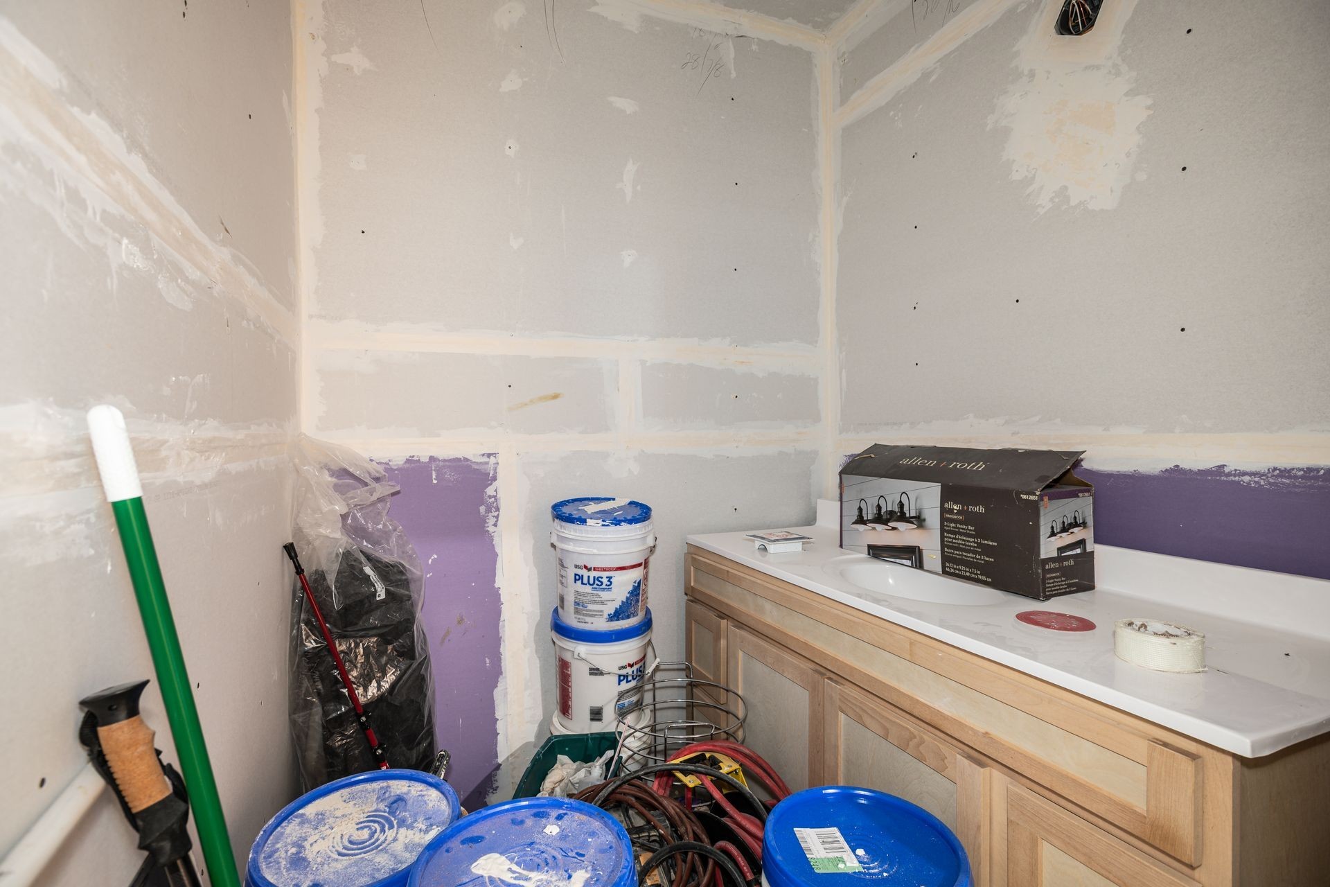 201 Summit Drive Linden, TN 37096 - Photo 18 of 31 a utility room with dryer and washer