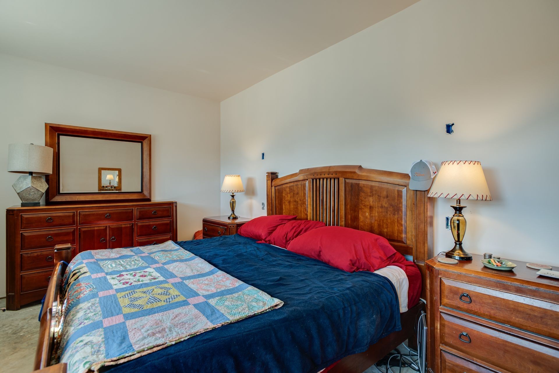 201 Summit Drive Linden, TN 37096 - Photo 25 of 31 a bedroom with a bed and a dresser