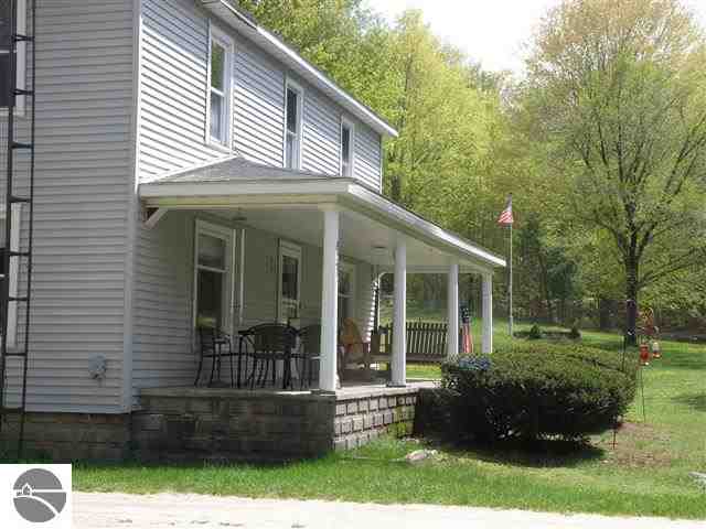 6575 Hunt Road Arcadia, MI 49613 - Photo 5 of 36 1791779-4.JPG
