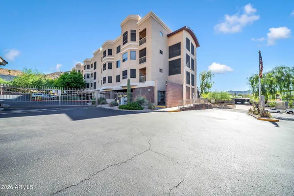 $1,800 | 9820 North Central Avenue, Unit 120, Phoenix, AZ 85020