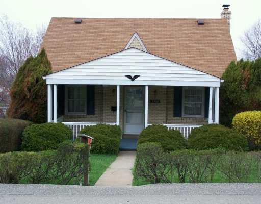 3556 Middleboro Road Castle Shannon, PA 15234 - Photo 1 of 7 Exterior Front.