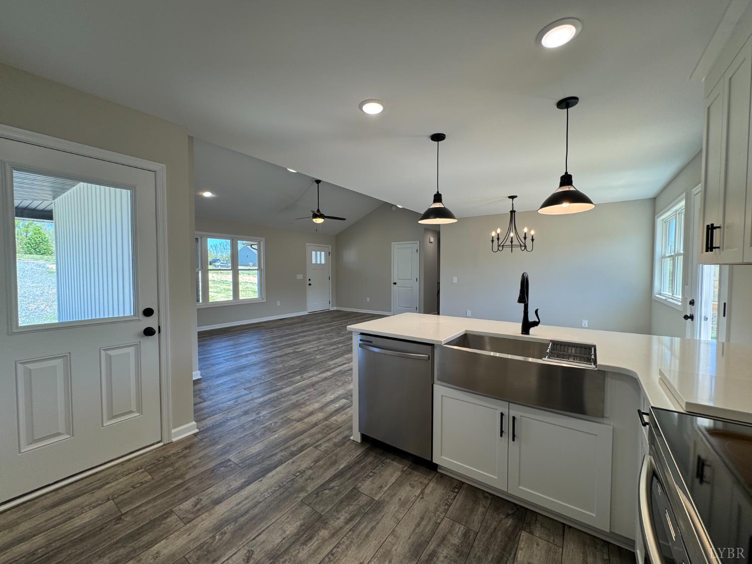 604 Stratford Road Concord, VA 24538 - Photo 7 of 28