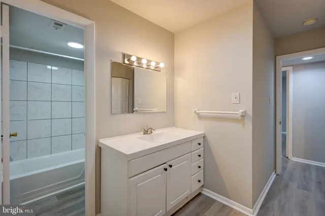 $289,000 | 5241 West Running Brook Road, Unit 302, Columbia, MD 21044