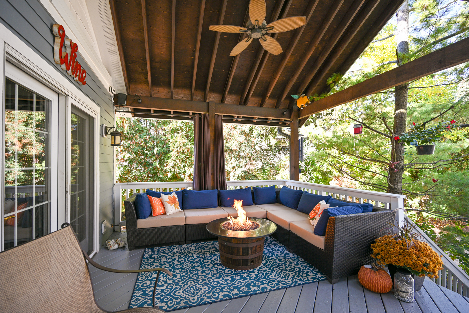 22W474 Emerson Avenue Glen Ellyn, IL 60137 - Photo 26 of 42 a outdoor living space with furniture and a potted plant