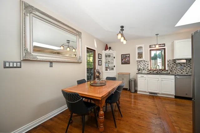 $475,000 | 22W474 Emerson Avenue, Glen Ellyn, IL 60137