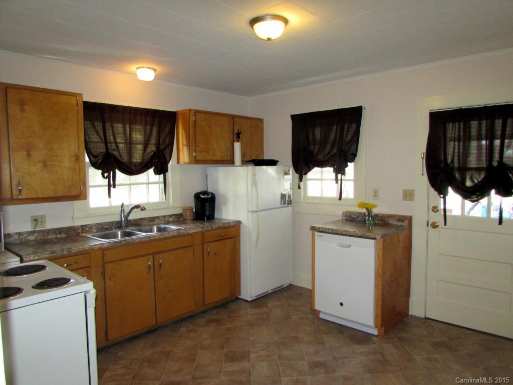 1693 Bate Harvey Road Clover, SC 29710 - Photo 8 of 20